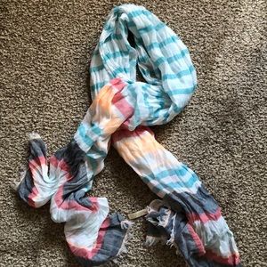 Brand new scarf
